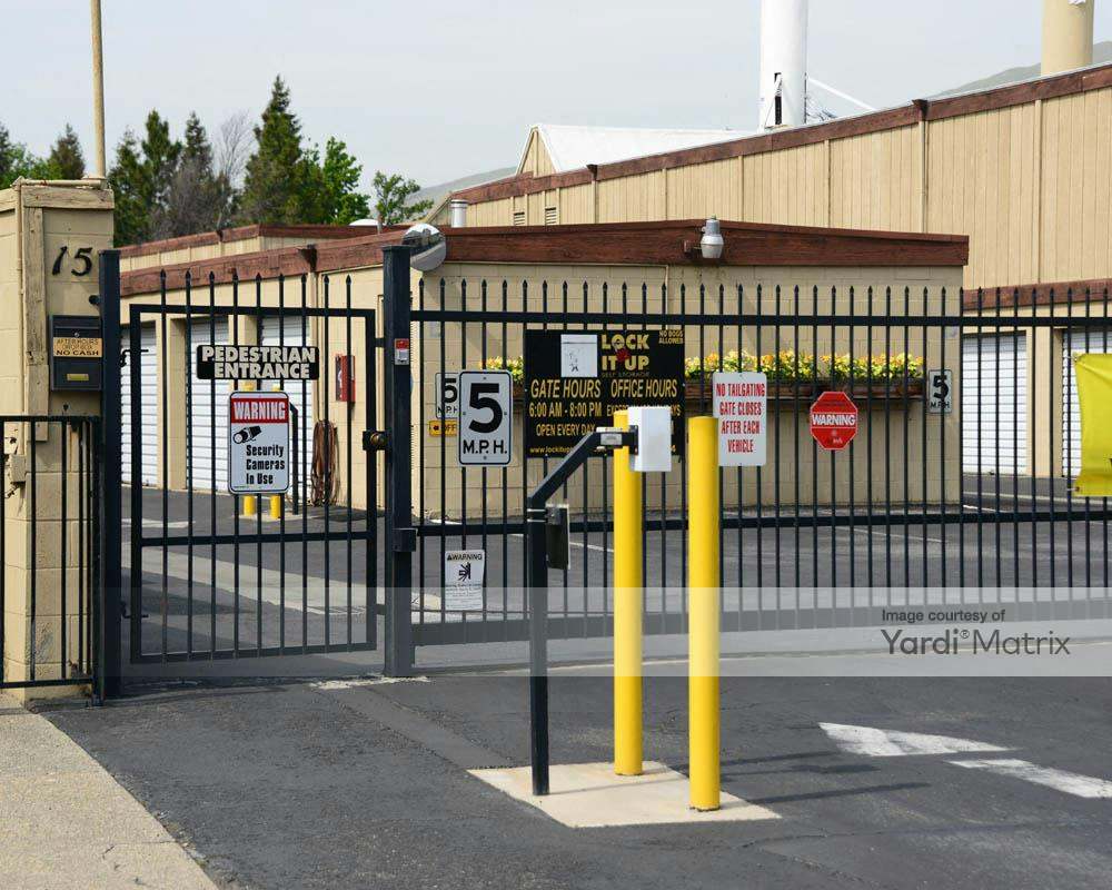 in Self Storage 15 Dixon Landing Road, Milpitas RentCafe